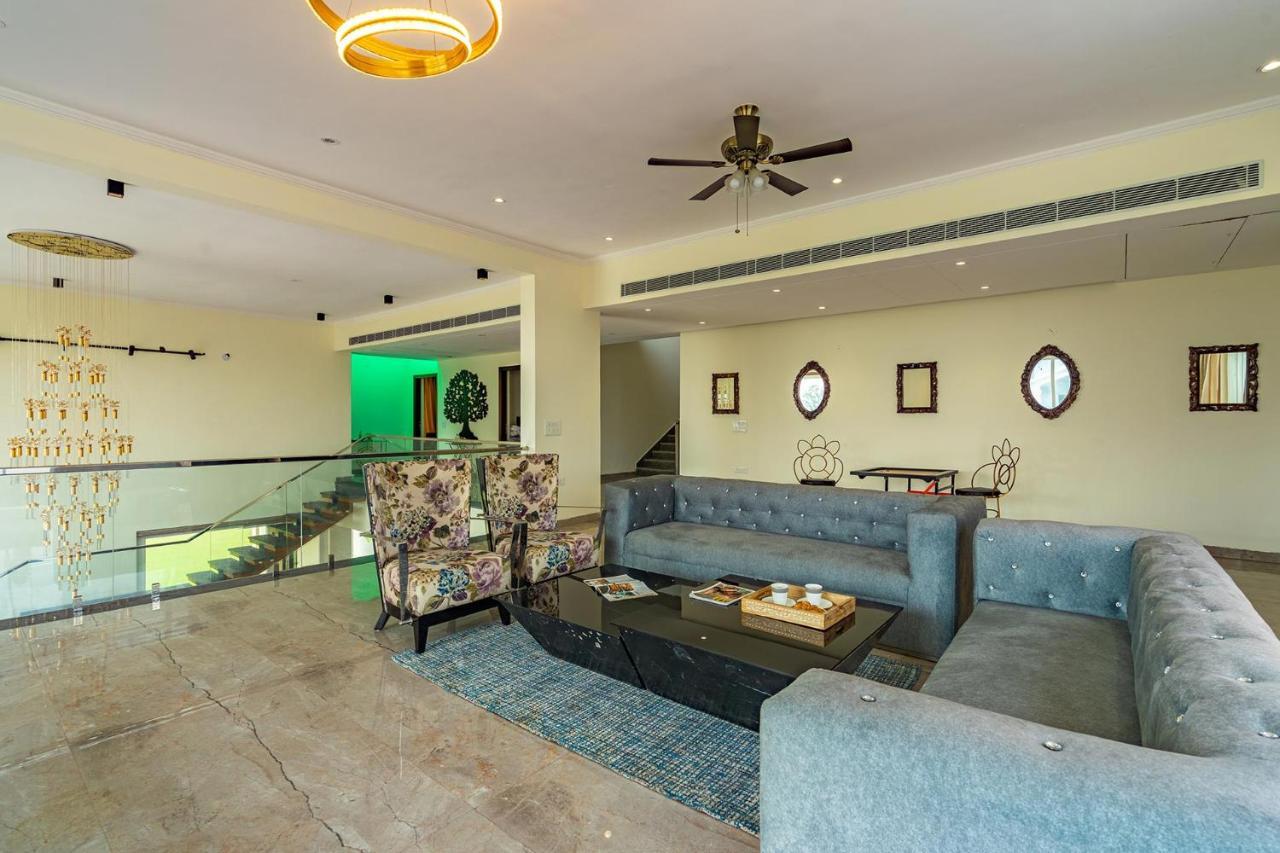 Stayvista At Blanc Belle With Outdoor Pool Sohna المظهر الخارجي الصورة