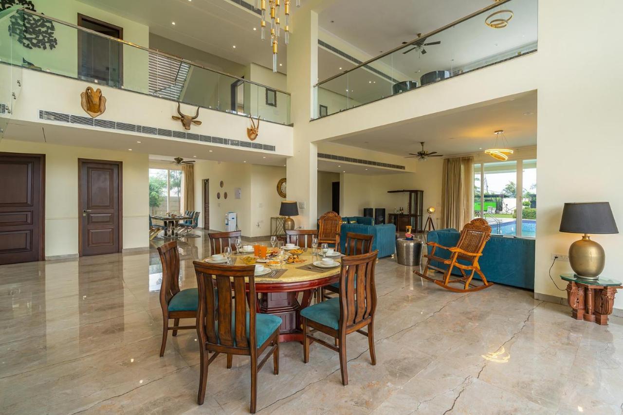 Stayvista At Blanc Belle With Outdoor Pool Sohna المظهر الخارجي الصورة
