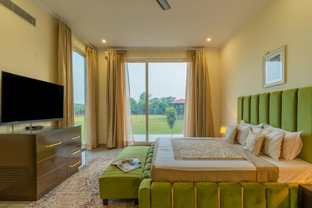 Stayvista At Blanc Belle With Outdoor Pool Sohna المظهر الخارجي الصورة