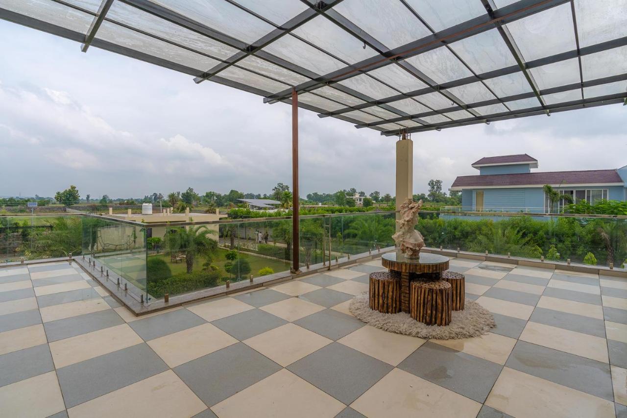 Stayvista At Blanc Belle With Outdoor Pool Sohna المظهر الخارجي الصورة