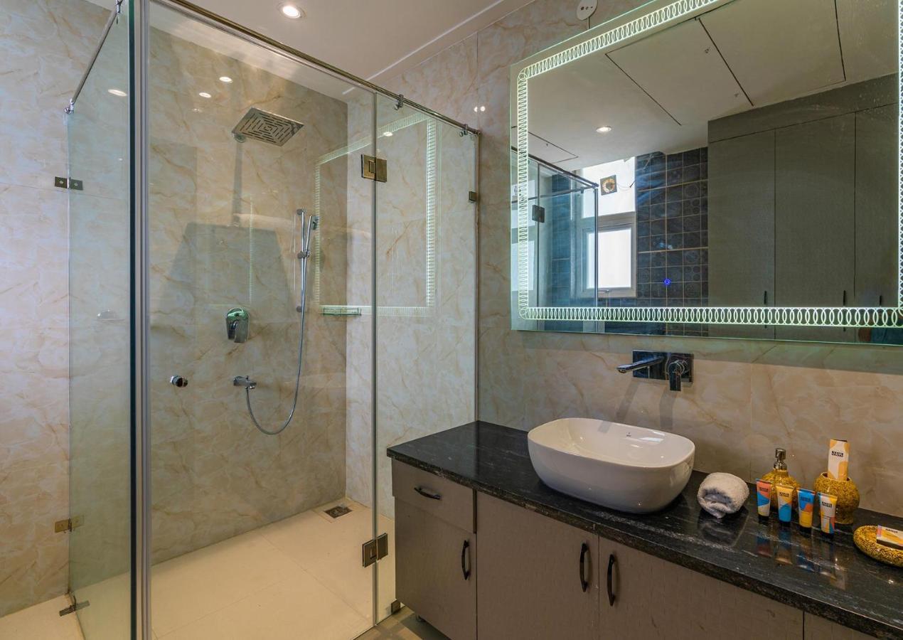 Stayvista At Blanc Belle With Outdoor Pool Sohna المظهر الخارجي الصورة